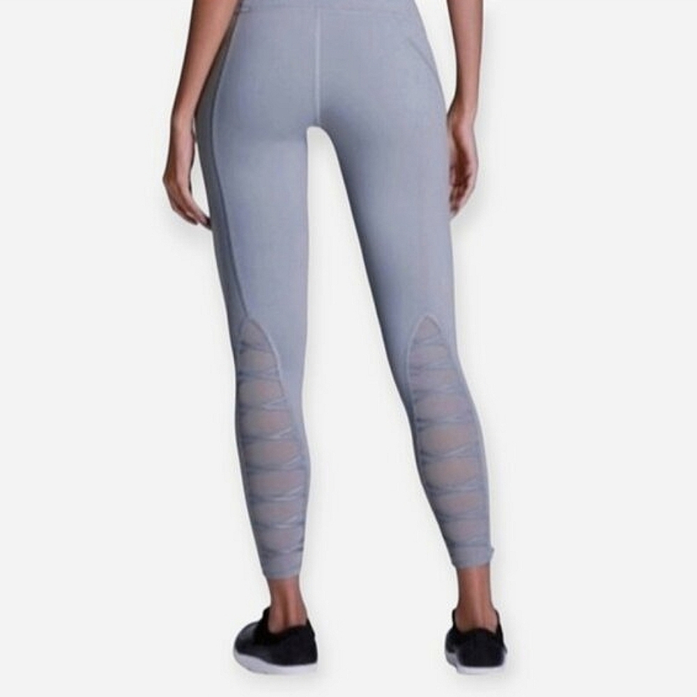 Victoria's Secret - Victoria Sport "Knockout" Mesh Back Ballerina strap Legging-